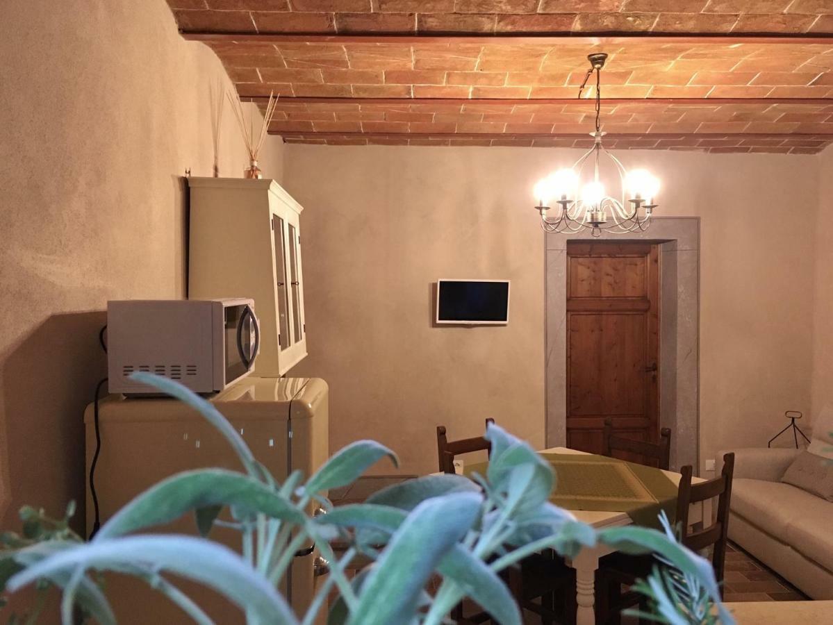 Le Del Borgo Montescudaio